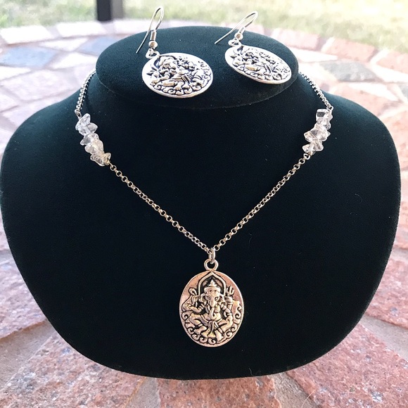 Crystal ganesh necklace earrings set . Crystal quartz chips silver Ganesh charms - Picture 4 of 7